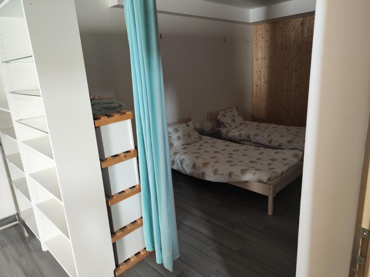 Erdgeschoss Wohnung Nahe Flughafen Wina Bagian luar foto